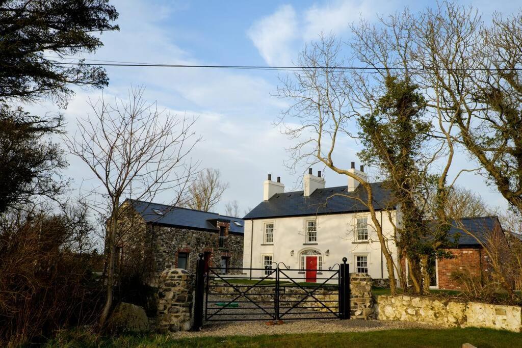 The Farmhouse At Corrstown Village 波特拉什 外观 照片
